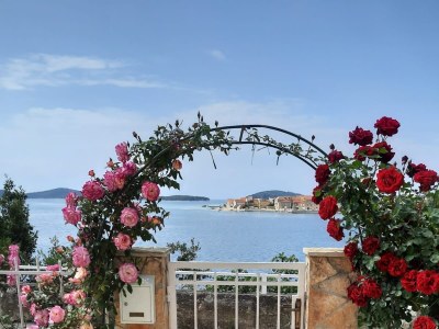 Apartment Three bedroom apartment near beach Brodarica, Šibenik A-921-a - Outdoor photo 9