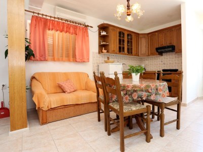 Apartment Two bedroom apartment with terrace and sea view Lumbarda, Korčula A-4352-a - Outdoor photo 16