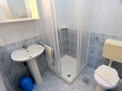 Apartment Two bedroom apartment with terrace and sea view Lumbarda, Korčula A-4352-a - Outdoor photo 24