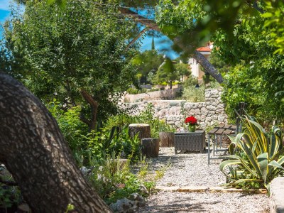 Apartment One bedroom apartment near beach Bilo, Primošten A-4176-b - Outdoor photo 7