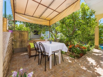 Apartment One bedroom apartment near beach Bilo, Primošten A-4176-b - Outdoor photo 21