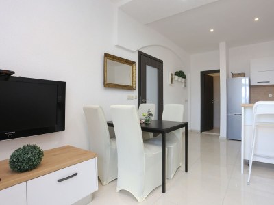 Apartment Two bedroom apartment with terrace and sea view Mastrinka, Čiovo A-4324-c - Outdoor photo 10