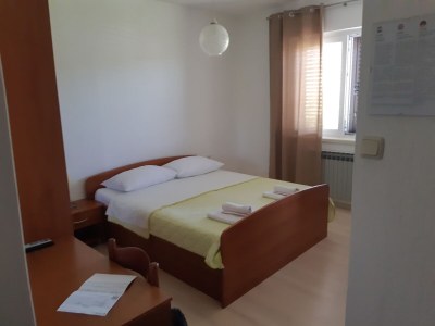 Holiday room with air-conditioning Jakišnica, Pag S-4160-d in Lun - Holiday room