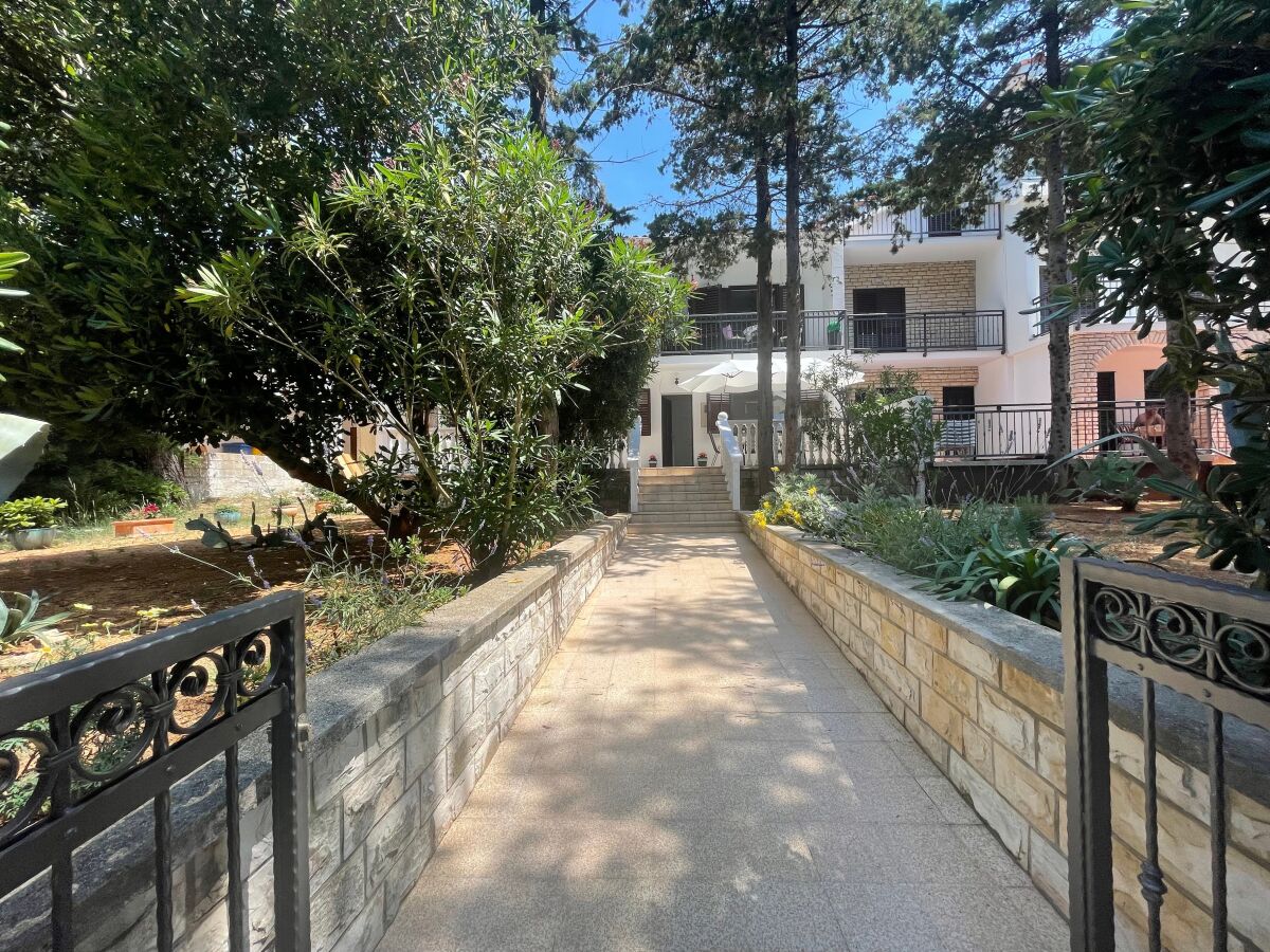 Apartment Apartments by the sea Stara Novalja, Pag - 4143 - Apartments by the sea Stara Novalja, Pag - 4143 - Outdoor photo 3