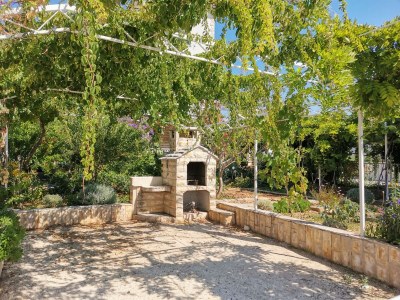 Apartment Two bedroom apartment near beach Vinišće, Trogir A-4288-c - Outdoor photo 6