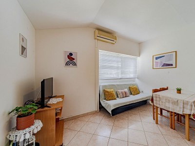 Apartment One bedroom apartment near beach Lumbarda, Korčula A-4348-b - Outdoor photo 14