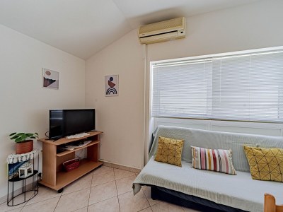 Apartment One bedroom apartment near beach Lumbarda, Korčula A-4348-b - Outdoor photo 15