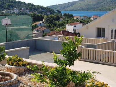 Apartment Three bedroom apartment with terrace and sea view Poljica, Trogir A-24016-a - Outdoor photo 8