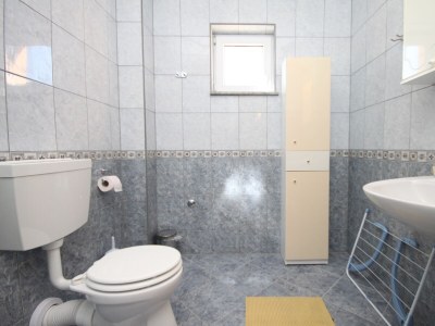 Apartment One bedroom apartment with terrace and sea view Vinišće, Trogir A-8660-b - Outdoor photo 26