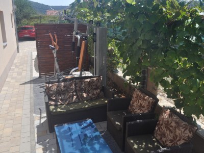 Apartment Studio flat with terrace and sea view Vinišće, Trogir AS-8660-a - Outdoor photo 9