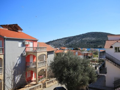 Apartment Studio flat with terrace and sea view Vinišće, Trogir AS-8660-a - Outdoor photo 25