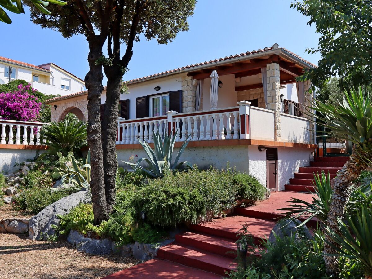 Apartment Two bedroom apartment with terrace and sea view Barbat, Rab A-24215-a - Outdoor photo 2