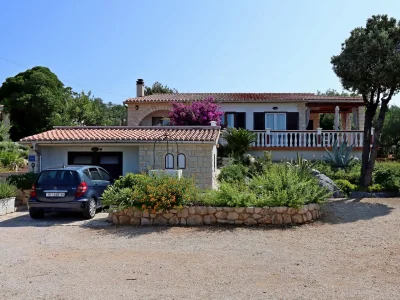 Apartment Two bedroom apartment with terrace and sea view Barbat, Rab A-24215-a in Rab - Apartment