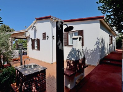 Apartment Two bedroom apartment with terrace and sea view Barbat, Rab A-24215-a - Outdoor photo 3