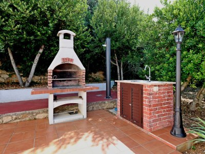 Apartment Two bedroom apartment with terrace and sea view Barbat, Rab A-24215-a - Outdoor photo 4