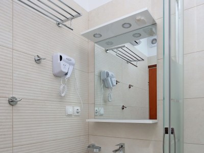 Apartment Two bedroom apartment with terrace and sea view Barbat, Rab A-24215-a - Outdoor photo 22