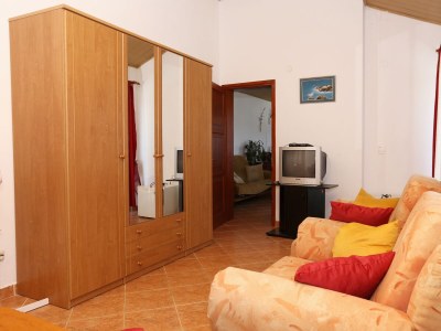Apartment Three bedroom apartment near beach Lumbarda, Korčula A-4442-a - Outdoor photo 21