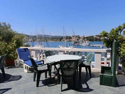 Apartment Three bedroom apartment near beach Lumbarda, Korčula A-4442-a - Outdoor photo 27