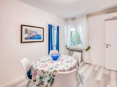 Apartment Two bedroom apartment with terrace Njivice, Krk A-20453-a - Outdoor photo 8