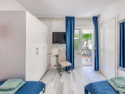 Apartment Two bedroom apartment with terrace Njivice, Krk A-20453-a - Outdoor photo 15