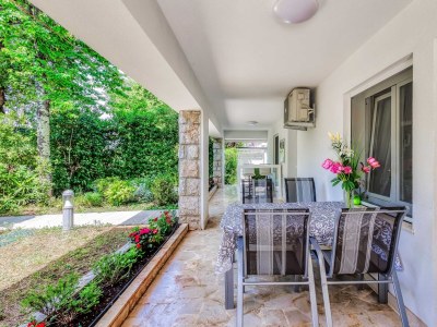 Apartment Two bedroom apartment with terrace Njivice, Krk A-20453-a - Outdoor photo 18