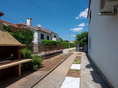 Apartment One bedroom apartment with terrace Sukošan, Zadar A-24693-b - Outdoor photo 10