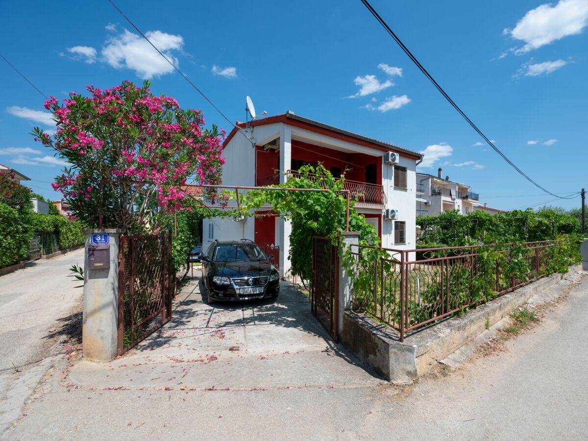 Holiday room with balcony Sukošan, Zadar S-24693-a