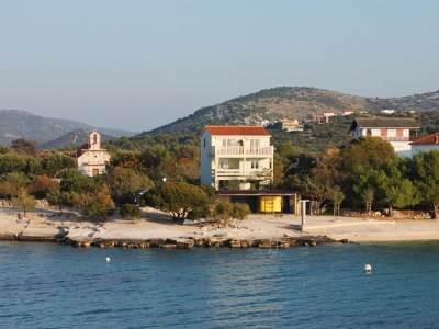 Apartment Two bedroom apartment near beach Rogoznica A-4805-a - Outdoor photo 3