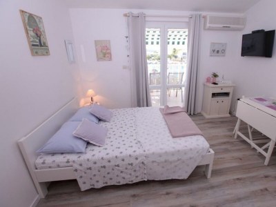 Apartment One bedroom apartment near beach Rogoznica A-4805-b - Outdoor photo 9