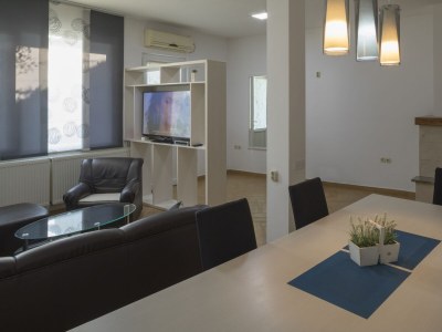 Apartment Two bedroom apartment with terrace Žuljana, Pelješac A-4573-a - Outdoor photo 8