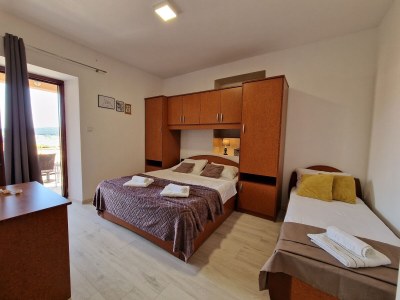 Apartment Studio flat with terrace and sea view Kampor, Rab AS-5037-d - Outdoor photo 10