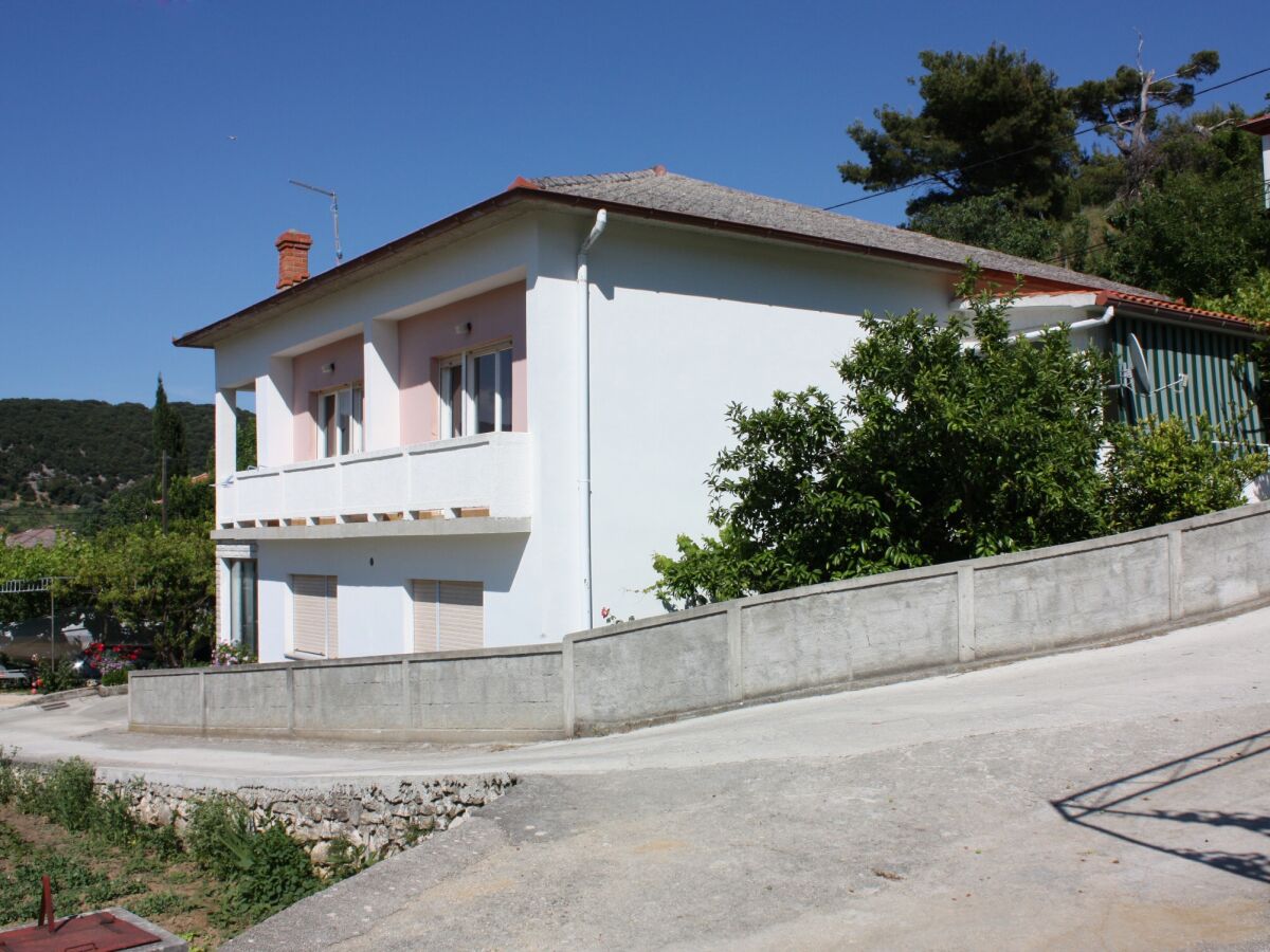 Apartment One bedroom apartment with terrace and sea view Supetarska Draga - Donja, Rab A-4981-b