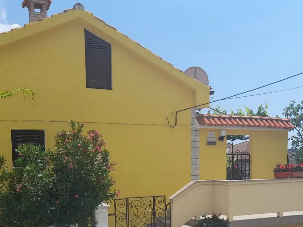 Apartment One bedroom apartment with terrace Barbat, Rab A-4977-b - Outdoor photo 2