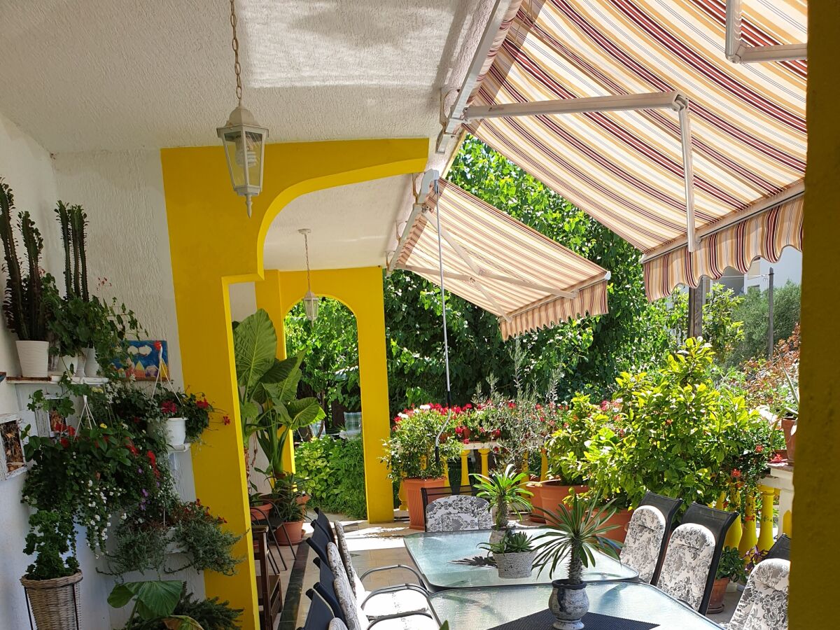 Apartment Two bedroom apartment with terrace Banjol, Rab A-5041-a - Outdoor photo 2