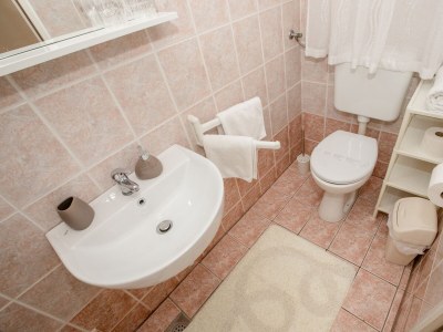 Apartment Two bedroom apartment with terrace Banjol, Rab A-5041-a - Outdoor photo 26