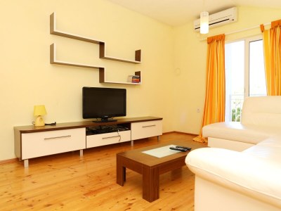 Apartment One bedroom apartment with terrace and sea view Žuljana, Pelješac A-4576-a - Outdoor photo 7