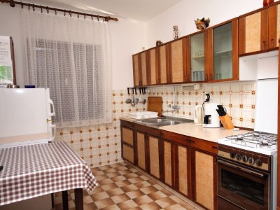 Apartment Four-bedroom apartment with terrace and sea view Kampor, Rab A-5051-a - Outdoor photo 14