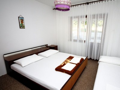 Apartment Four-bedroom apartment with terrace and sea view Kampor, Rab A-5051-a - Outdoor photo 15