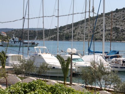 Apartment Three bedroom apartment near beach Vinišće, Trogir A-4892-a - Outdoor photo 31