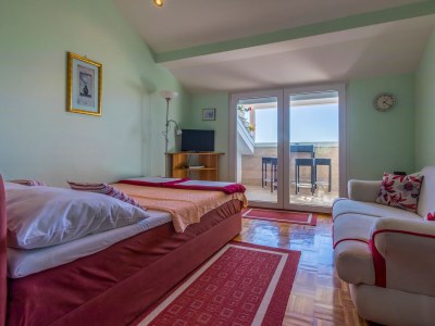Apartment Studio flat with terrace and sea view Selce, Crikvenica AS-4802-a in Selce - Apartment