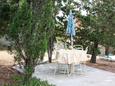 Apartment Two bedroom apartment with terrace and sea view Barbat, Rab A-4962-a - Outdoor photo 8