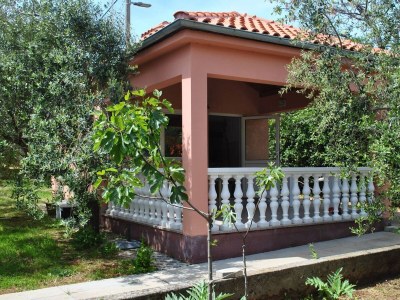 Apartment One bedroom apartment near beach Ugljan A-829-a - Outdoor photo 9