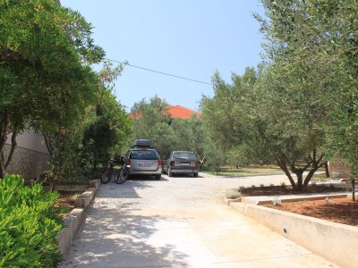 Apartment Two bedroom apartment near beach Ugljan A-829-b - Outdoor photo 17