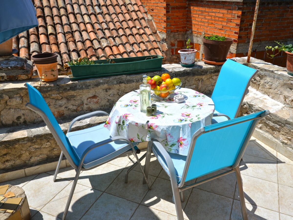 Apartment One bedroom apartment with terrace and sea view Murter A-5097-b