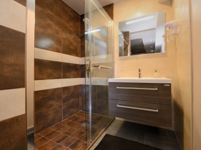 Apartment One bedroom apartment with terrace and sea view Sukošan, Zadar A-5906-b - Outdoor photo 20