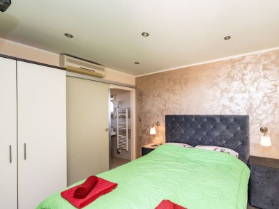 Apartment One bedroom apartment with terrace and sea view Sukošan, Zadar A-5906-b - Outdoor photo 27