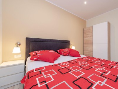 Apartment Two bedroom apartment with terrace and sea view Sukošan, Zadar A-5906-d - Outdoor photo 28