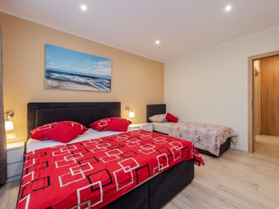 Apartment One bedroom apartment with terrace and sea view Sukošan, Zadar A-5906-e - Outdoor photo 27