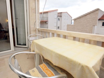 Apartment One bedroom apartment with balcony Duće, Omiš A-5973-c in Omiš - Apartment