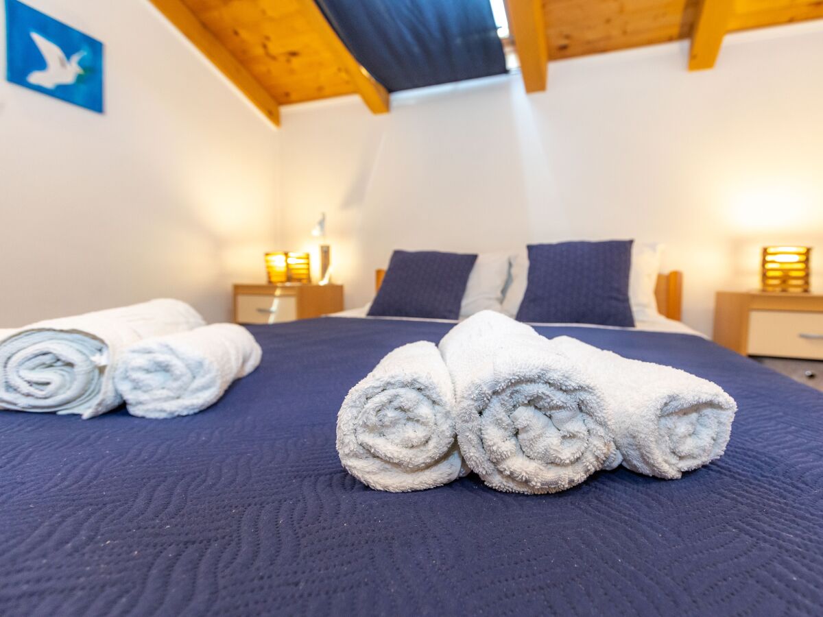 Apartment One bedroom apartment with terrace and sea view Ražanac, Zadar A-5885-a